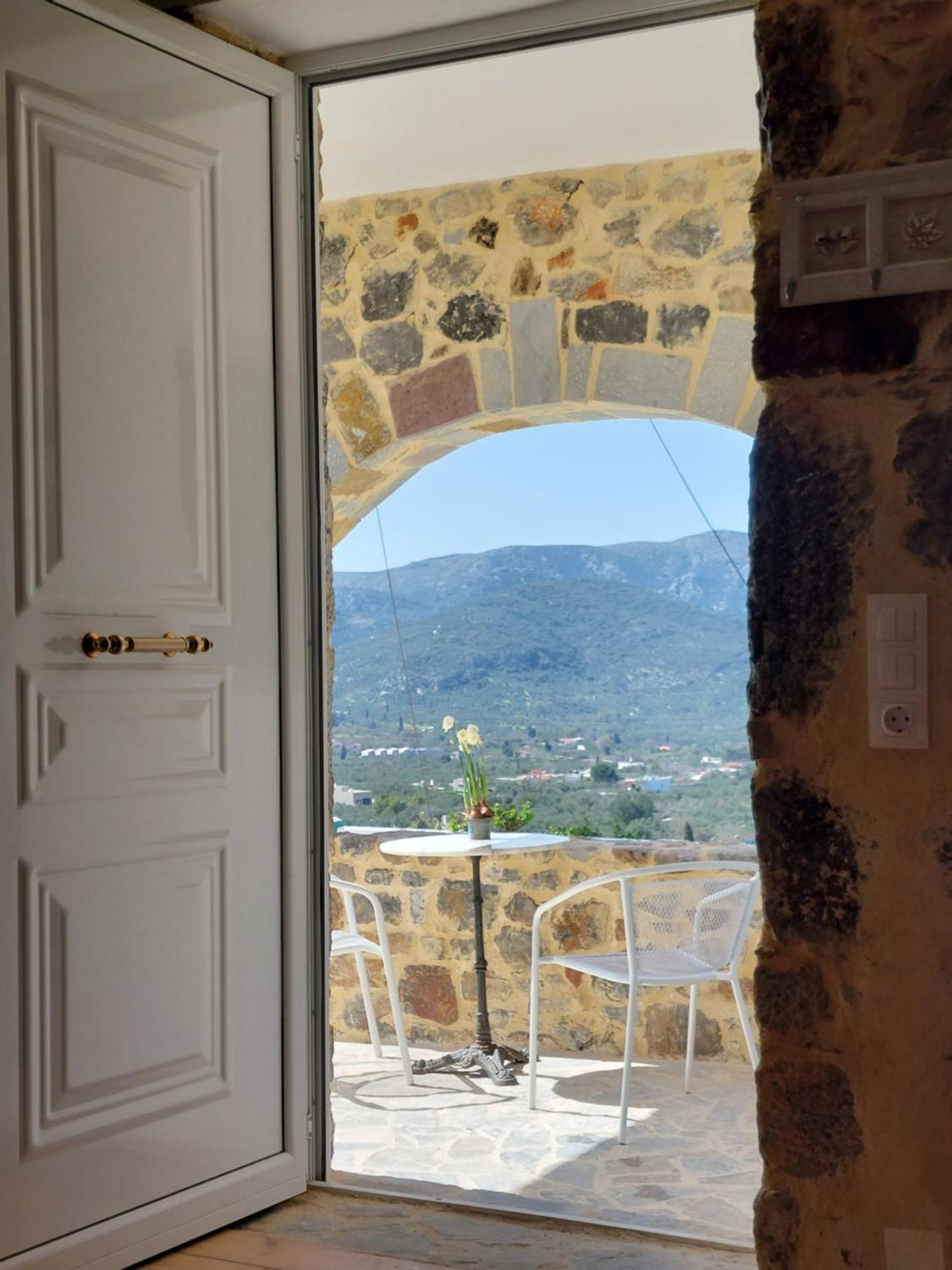 Apartment Roza Stone &