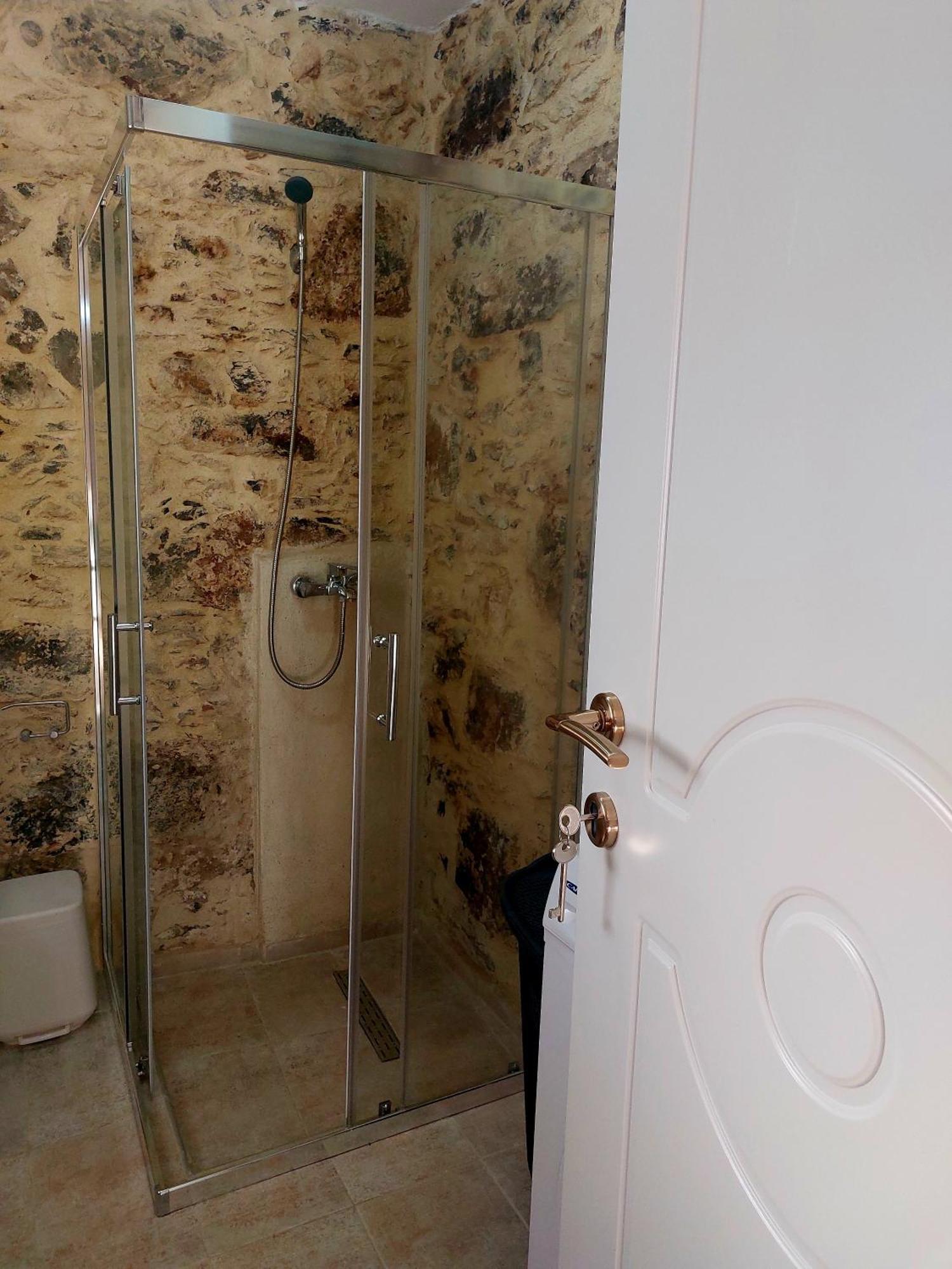 Roza Stone & Apartment