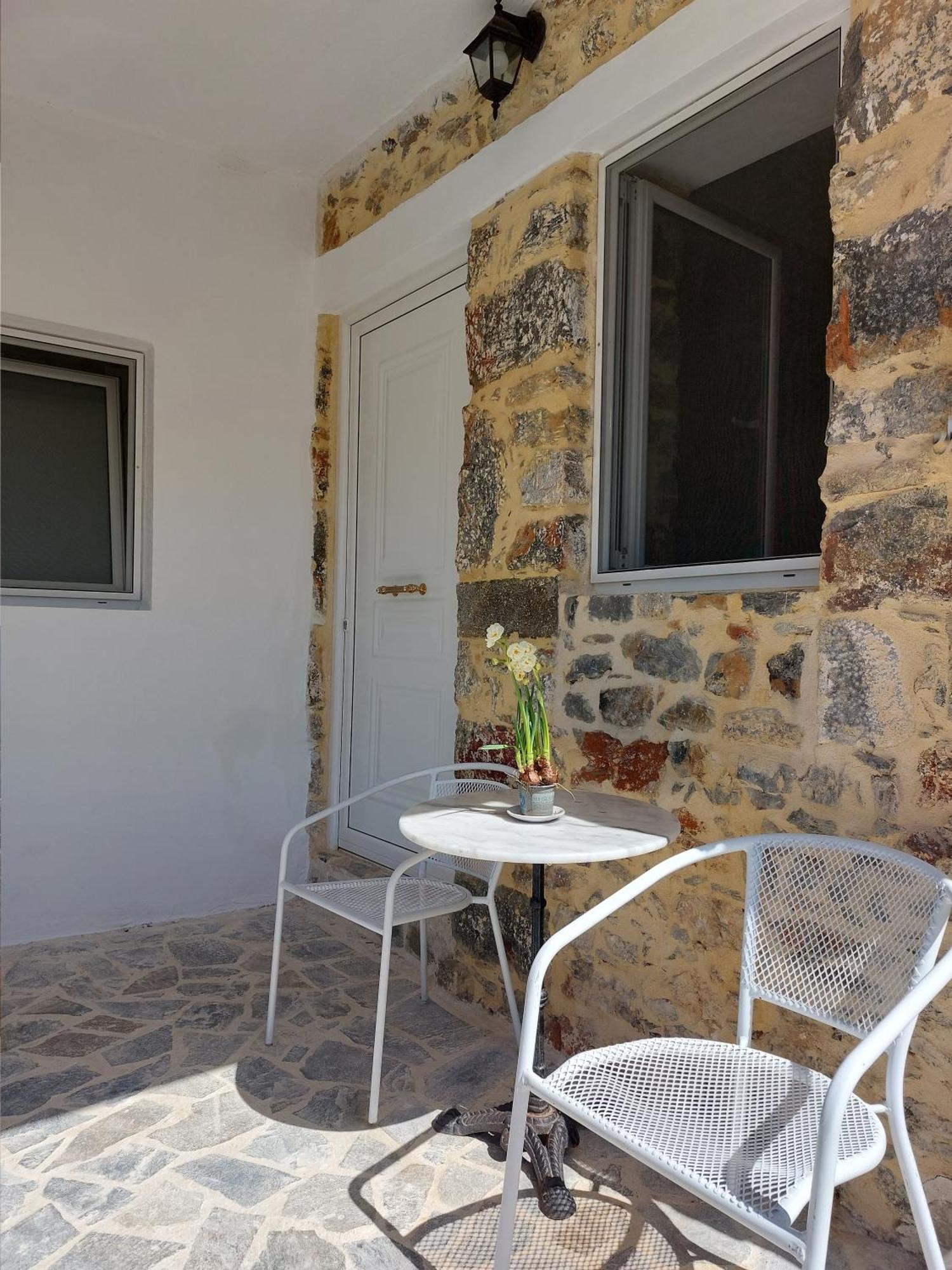 Apartment Roza Stone &