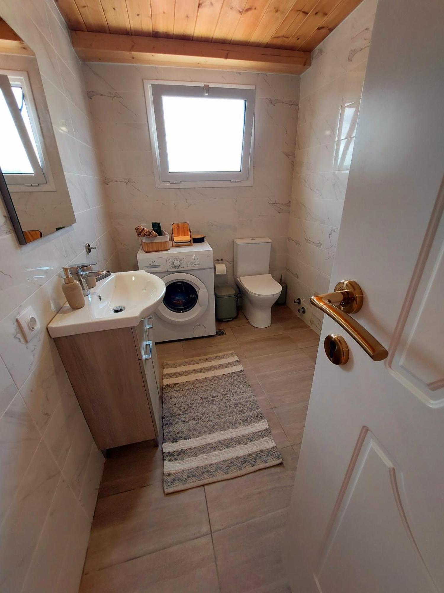 Apartment Roza Stone & *