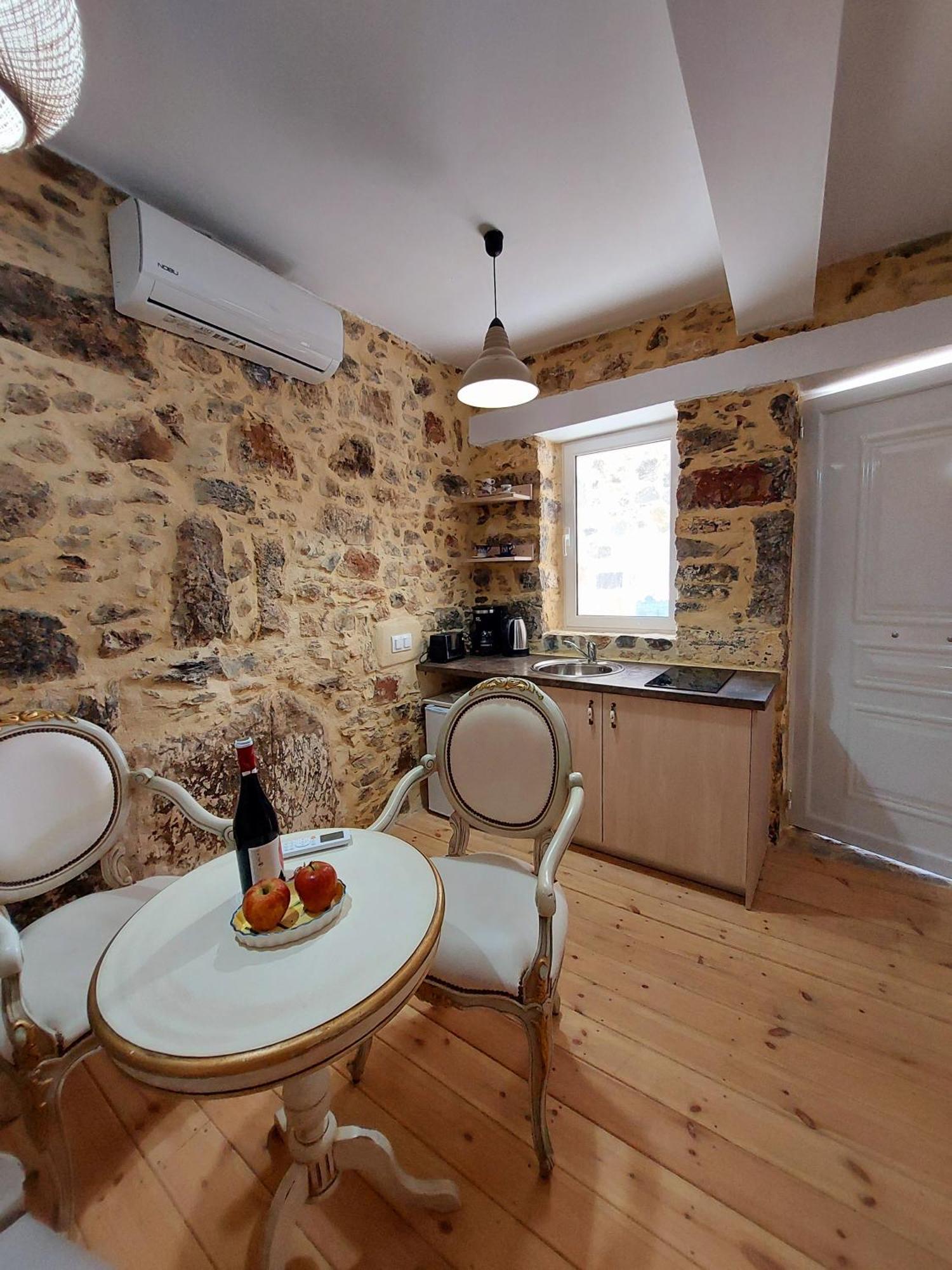 Apartment Roza Stone & Goniai